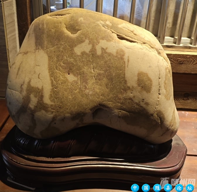 “石头城”里赏石头石头城,赏石头