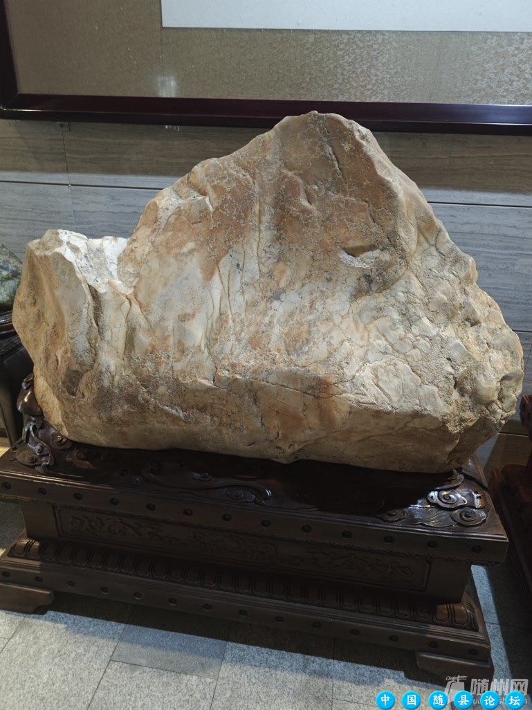 “石头城”里赏石头石头城,赏石头