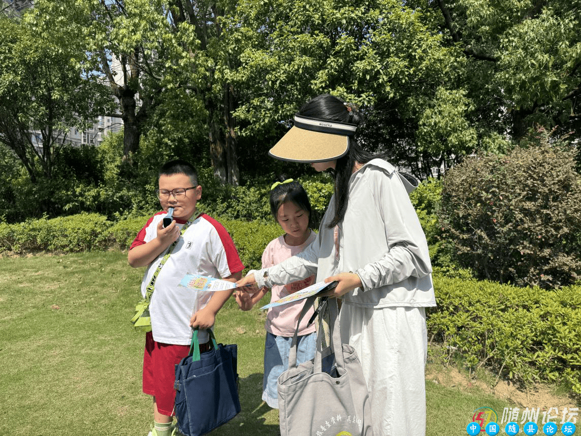 风光社区：多方联动齐发力，守护未成年人“安全网”未成年人安全,社区志愿者