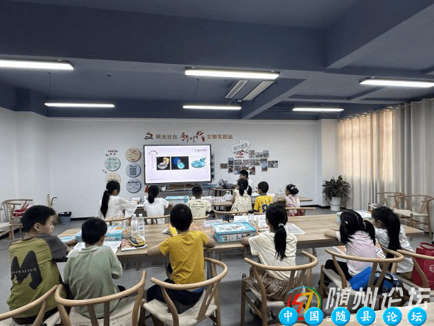 科技筑梦  智创未来——风光社区开展自动驾驶课程 点亮青少年科学探索之路自动驾驶课程,少儿编程,科技教育