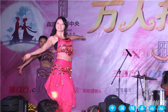 2015万人招亲大会现场花絮之夜场晚会篇万人招亲大会,花絮,晚会,求婚环节,瑜伽老师