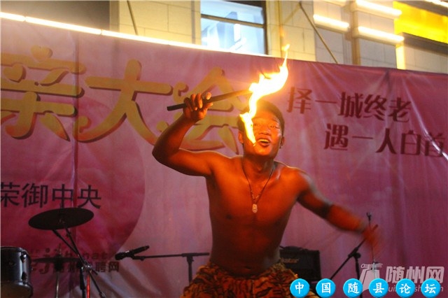 2015万人招亲大会现场花絮之夜场晚会篇万人招亲大会,花絮,晚会,求婚环节,瑜伽老师