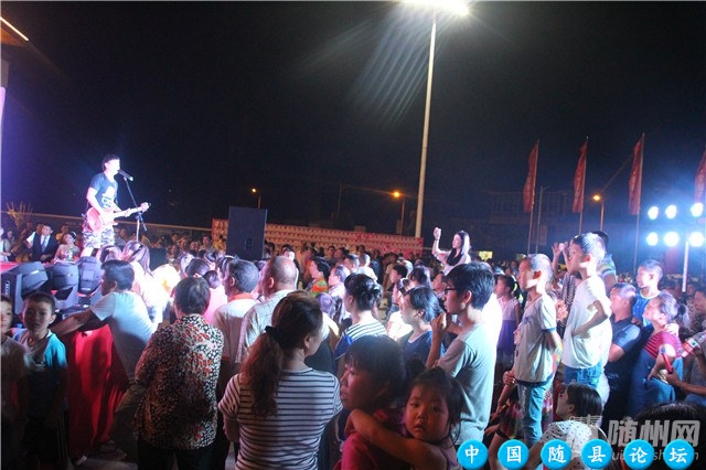 2015万人招亲大会现场花絮之夜场晚会篇万人招亲大会,花絮,晚会,求婚环节,瑜伽老师