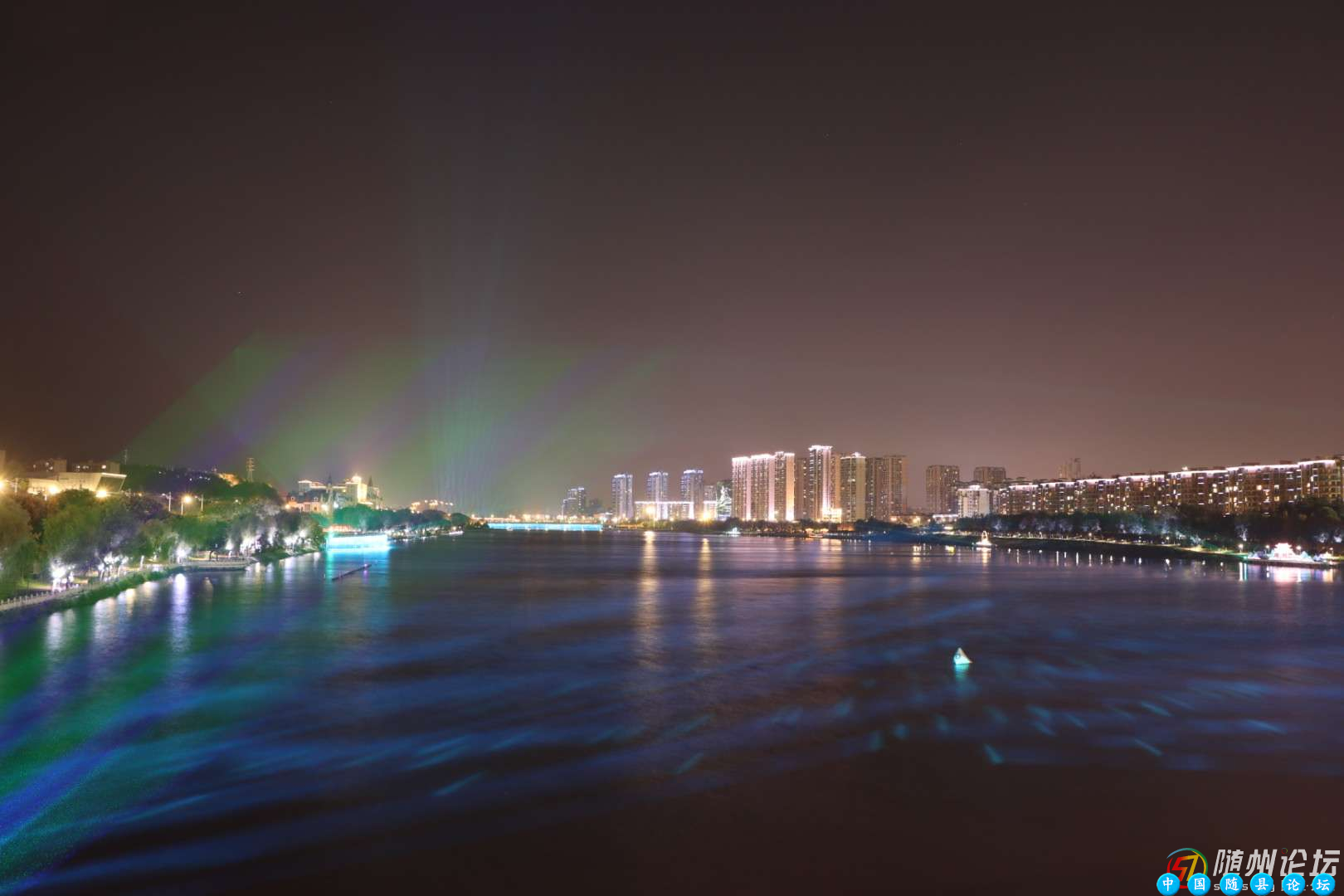 白云湖的夜色白云湖夜色,白云湖夜景,随县白云湖,白云湖旅游