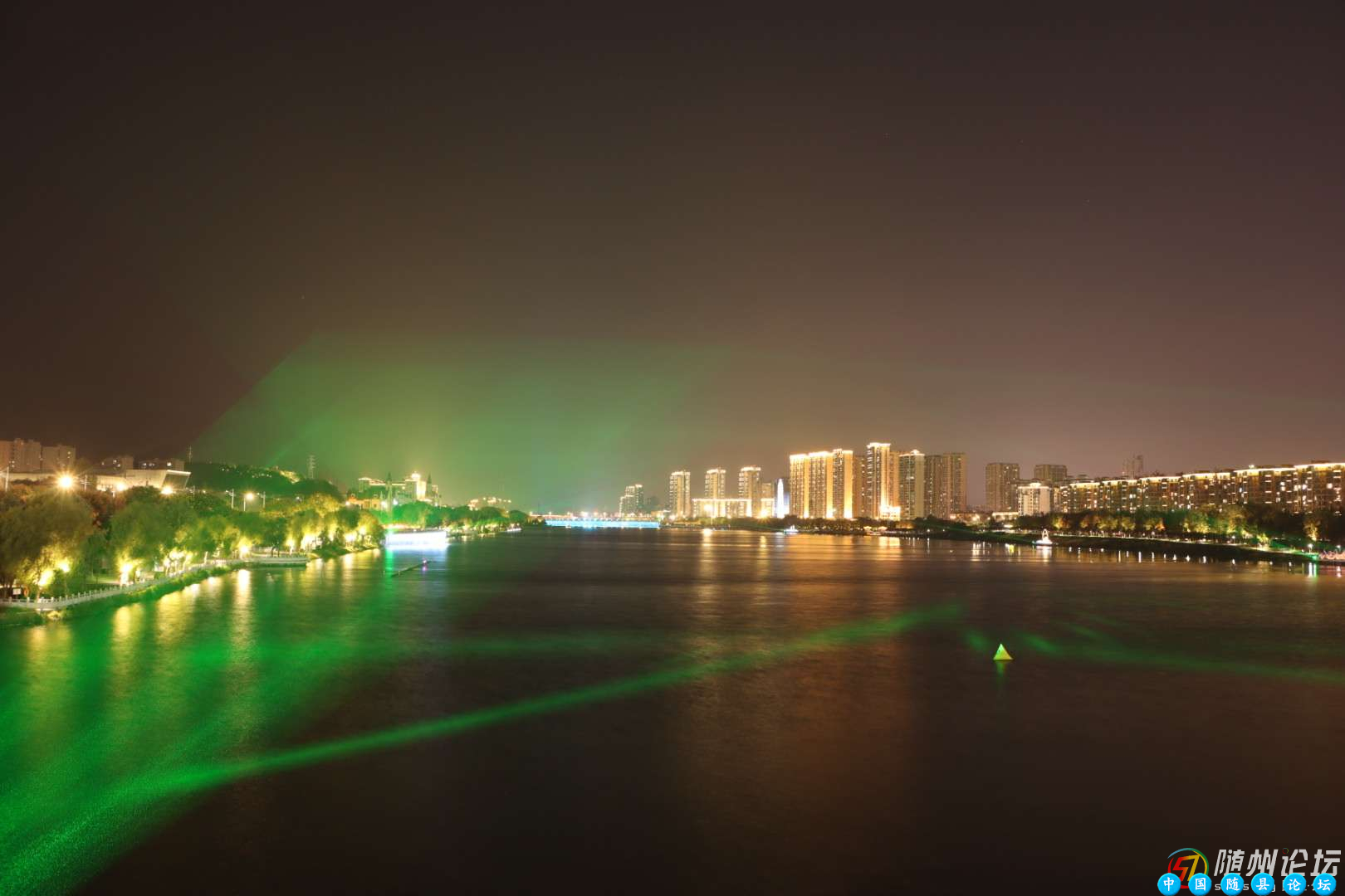 白云湖的夜色白云湖夜色,白云湖夜景,随县白云湖,白云湖旅游