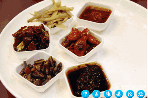 不得了！随州这家江湖菜馆搞事情！朋友多最低能打5.8折！吃虾还有6瓶啤酒免费送......