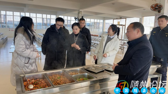 随县万和镇开展“校园餐”专项治理督查工作 ——筑牢校园食品安全防线，守护学生健康成长