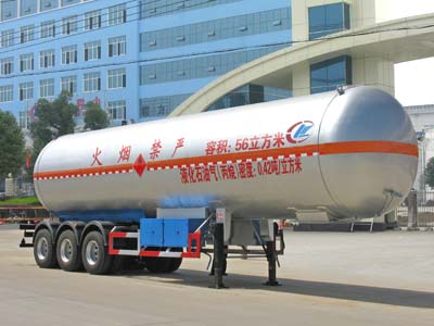 程力威牌CLW9390GYQ型液化气体运输半挂车